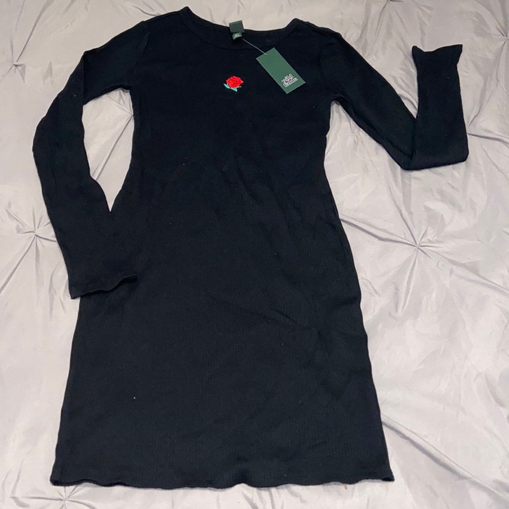 NWT Target Wild fable black rose print rubbed long sleeve dress sz M🌹🥀🌚